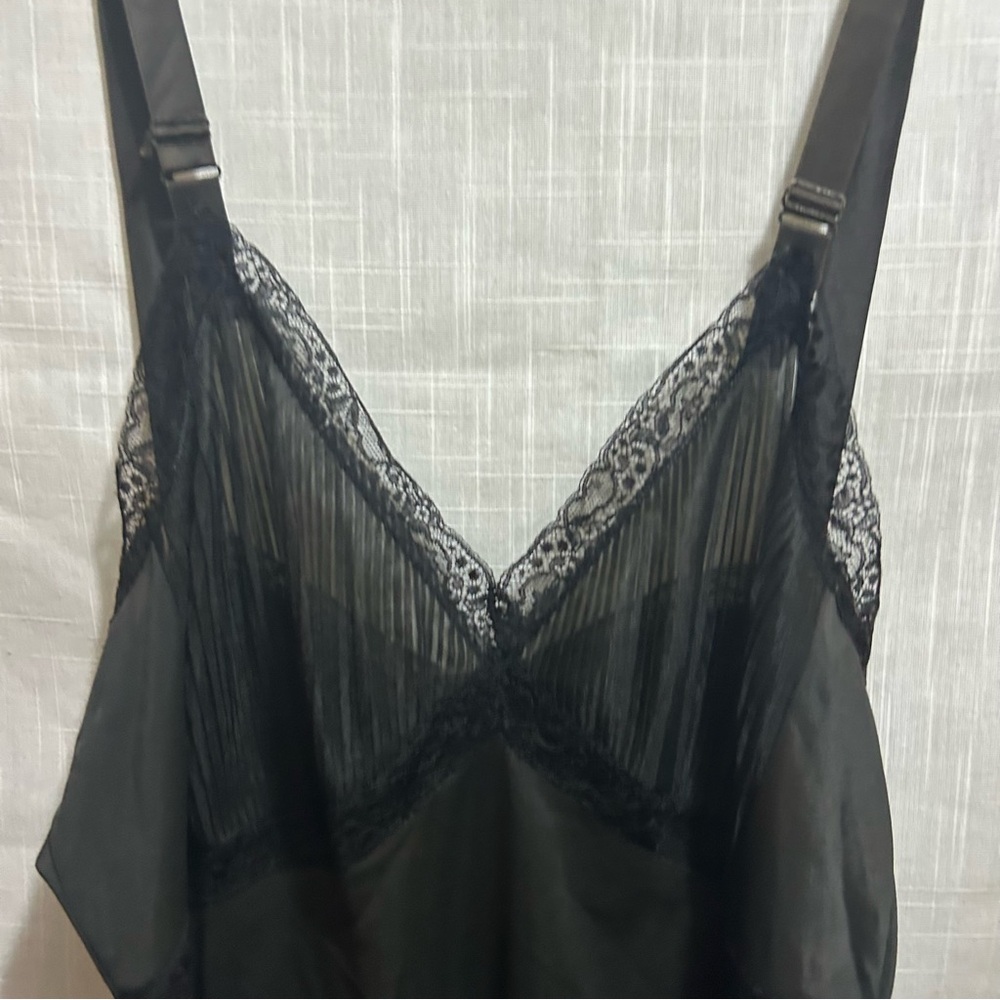 Vintage Pinehurst Lingerie slip/gown 38